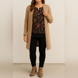 Lennie for Nina Leonard Tapestry Floral Fringe Hem Top Size Large